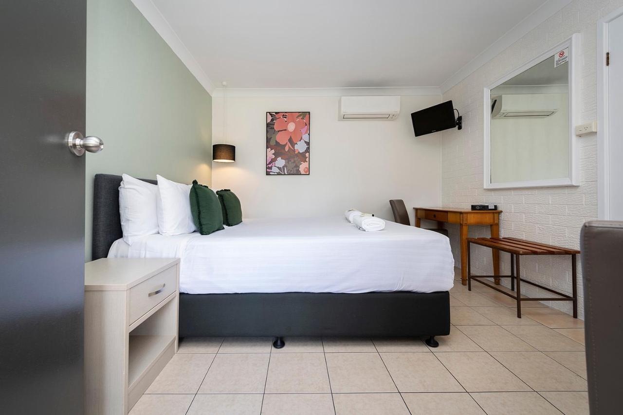 Fern Bay Motel Екстер'єр фото