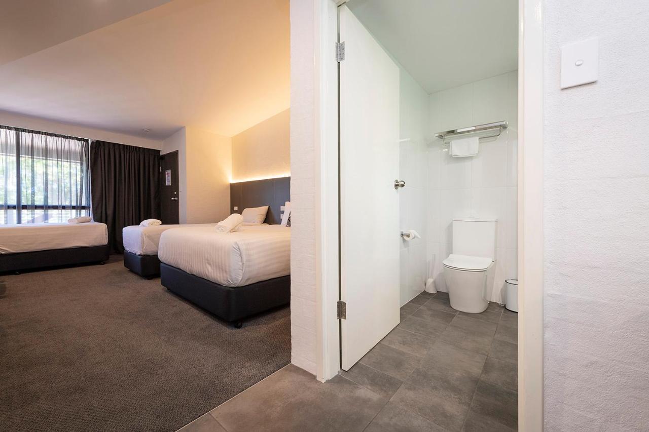 Fern Bay Motel Екстер'єр фото