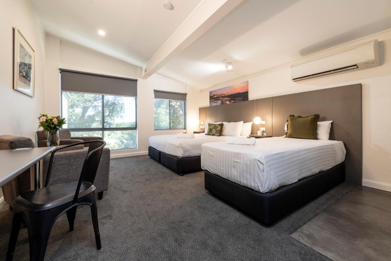 Fern Bay Motel Екстер'єр фото