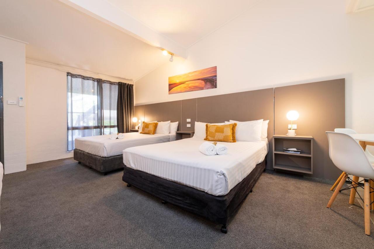 Fern Bay Motel Екстер'єр фото